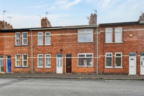 3 bed property, in Chatsworth Terrace, £230,000