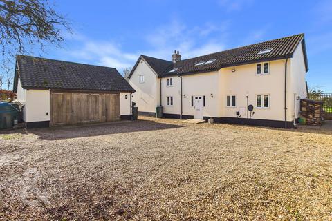 6 bed property, in Thetford Road, £825,000