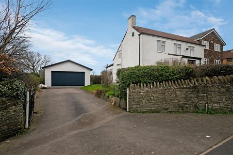 4 bed property, in Church Road, £749,000