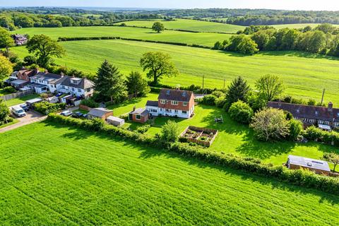 3 bed property, in The Thorne, £775,000
