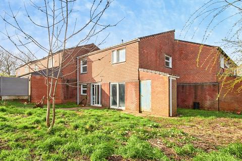 3 bed property, in Elkstone Covert, £210,000