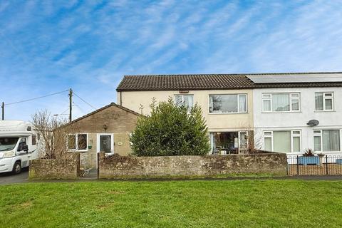 3 bed property, in Glebelands, £290,000