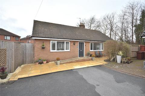 2 bed property, in Ring Road, £350,000