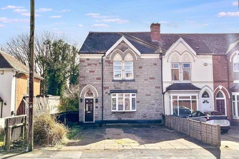 3 bed property, in Orchard Road, £255,000