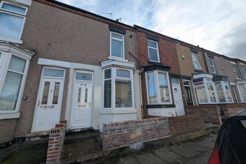 2 bed property, in Lansdowne Street, £72,000