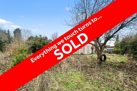 Land, in Haybridge Road, £70,000