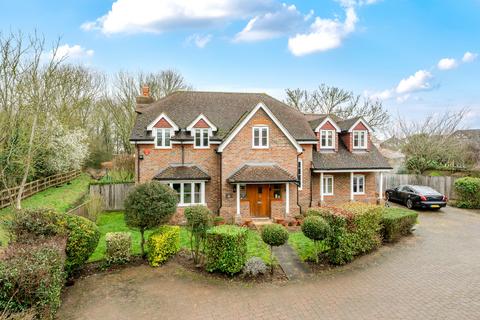 5 bed property, in Richings Place, £1,500,000