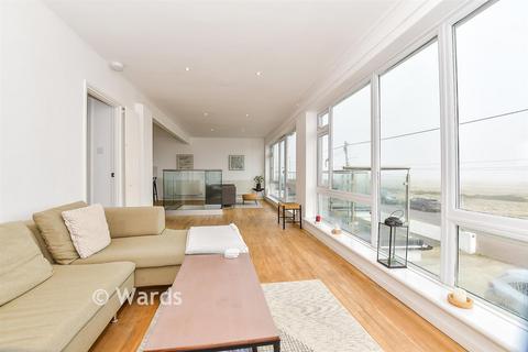 4 bed property, in Coast Drive, £650,000