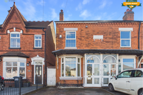 2 bed property, in Jockey Road, £340,000