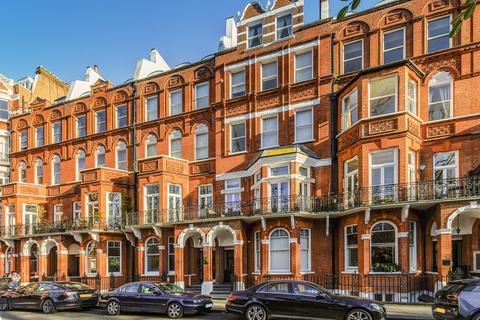 3 bed property, in Barkston Gardens, £1,850,000