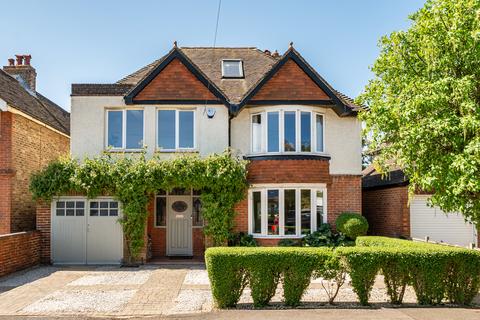 4 bed property, in Laburnum Grove, £1,200,000