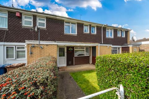 3 bed property, in Starwort Path, £325,000