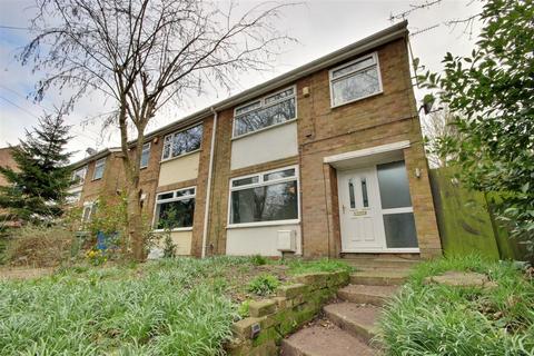 3 bed property, in Northgate, £230,000