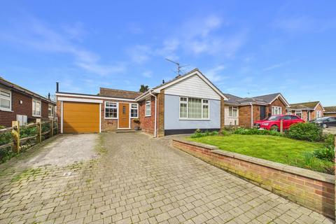 2 bed property, in Skilton Road, £475,000