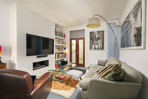 3 bed property, in Winchester Avenue, £1,000,000
