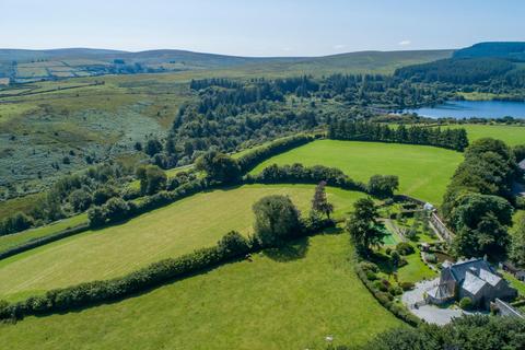 6 bed property, in Chagford, £2,250,000