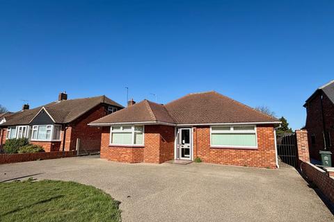 2 bed property, in Dene Close, £750,000