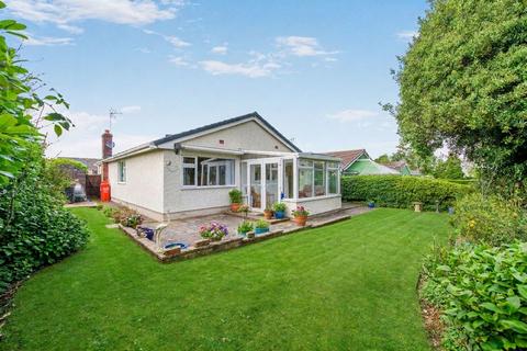 3 bed property, in High Park, £325,000