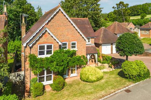 5 bed property, in Grange Drive, £1,375,000