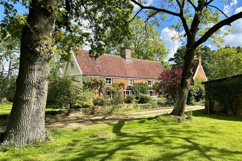 6 bed property, in Swan Road, £875,000