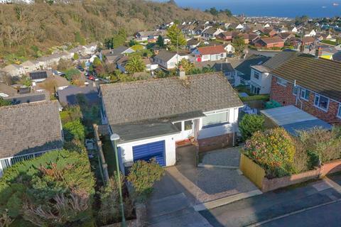 4 bed property, in Greenfield Road, £449,950