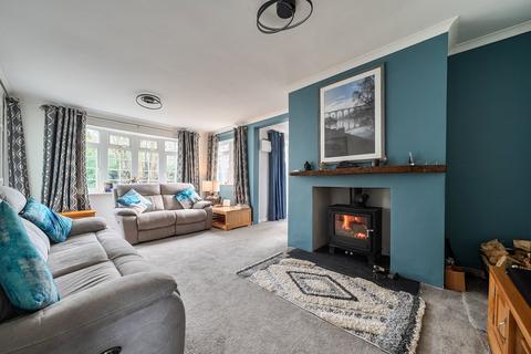 3 bed property, in Calstock PL18, £275,000