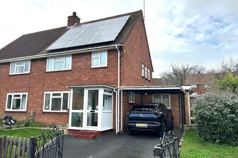 3 bed property, in Ladycross Road, £319,950