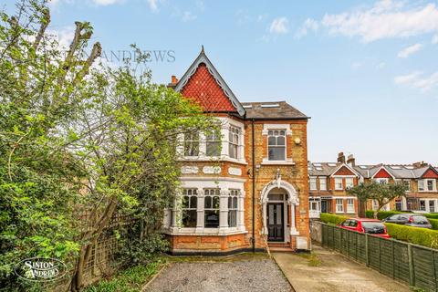 6 bed property, in Kingsley House, £1,750,000