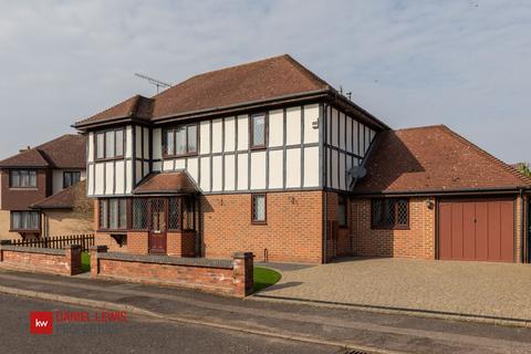 4 bed property, in The Lindens, £1,000,000