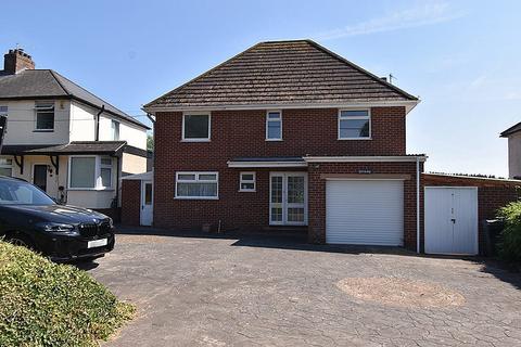3 bed property, in Wotton Lane, £585,000