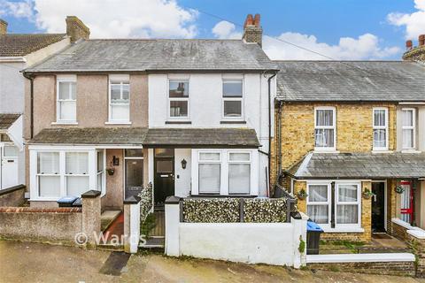 3 bed property, in Victoria Avenue, £229,995