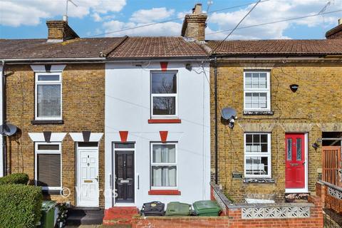 2 bed property, in Randall Street, £240,000