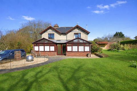 4 bed property, in LARGE GARDEN WITH OUTBUILDINGS * SANDFORD, £620,000