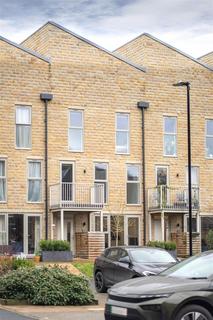 3 bed property, in Old Mill Lane, £299,950