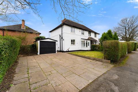 3 bed property, in Craigmore Avenue, £340,000