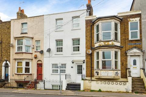 2 bed property, in Hardres Street, £340,000
