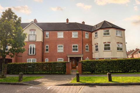 2 bed property, in Brandwood Crescent, £140,000