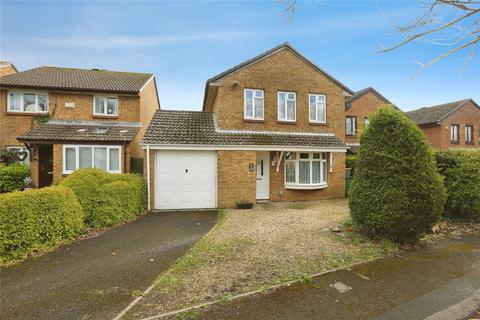 3 bed property, in Primrose Way, £375,000