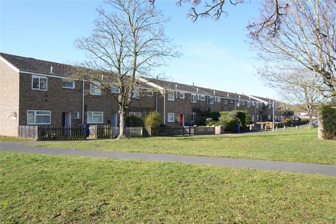 3 bed property, in Selwyn Close, £180,000