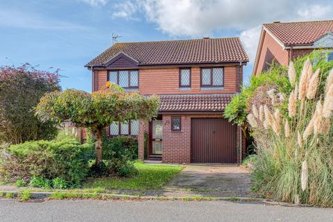 4 bed property, in Burton Close, £325,000
