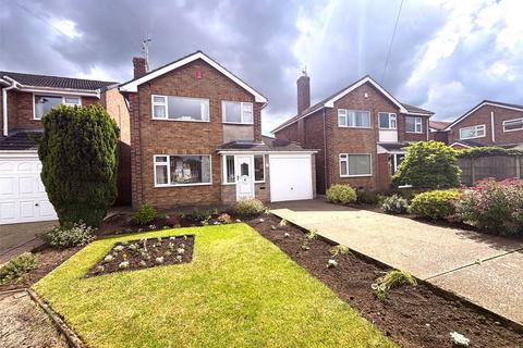 3 bed property, in Norwich Close, £230,000
