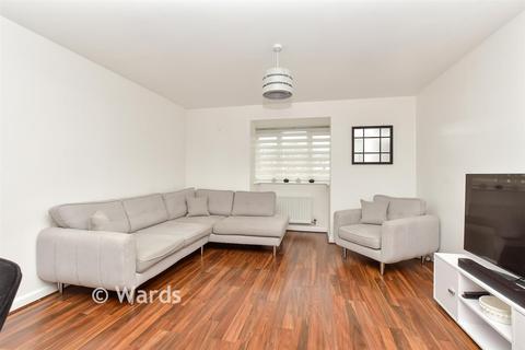 2 bed property, in Easton Drive, £160,000
