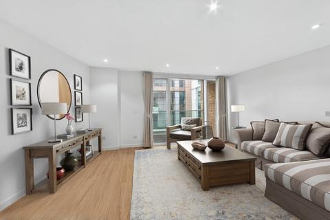 1 bed property, in Goodchild Road, £375,000