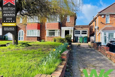 3 bed property, in Stoney Lane, £280,000