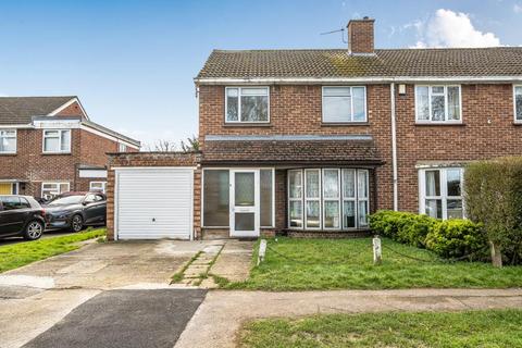 3 bed property, in Croft Avenue, £400,000