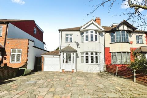 3 bed property, in Charldane Road, £580,000