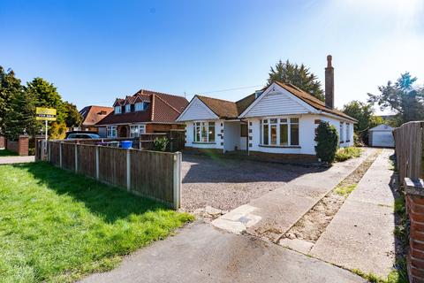 3 bed property, in Tytton Lane East, £195,000