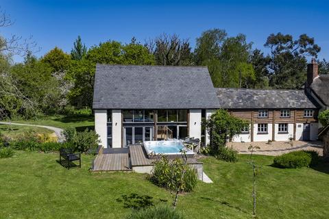 5 bed property, in Morchard Bishop, £895,000