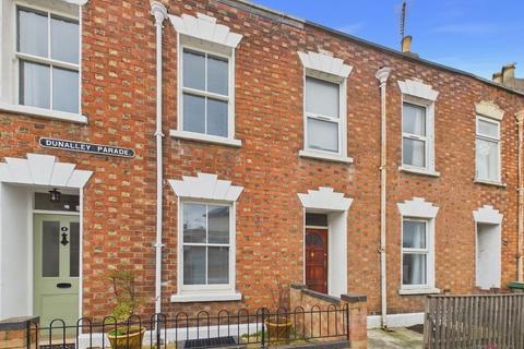 5 bed property, in Dunalley Parade, £350,000