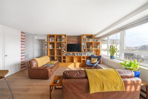 2 bed property, in Bullen Street, £500,000